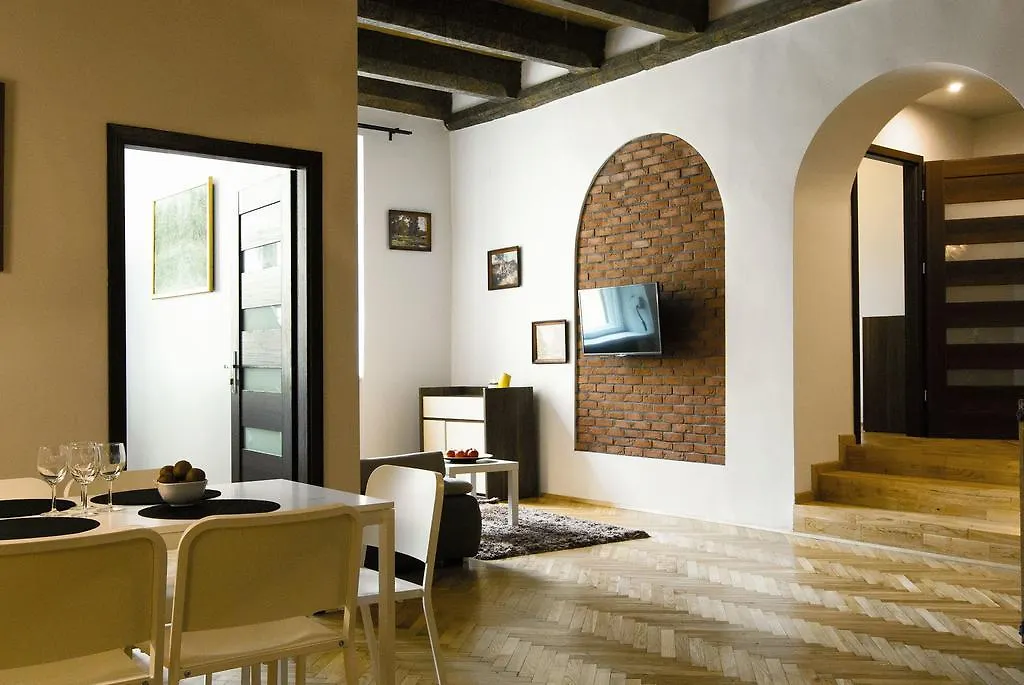 P&J Apartments Florianska-1